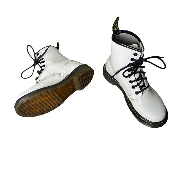 Dr. Martens White 1460 W Lace Up Combat Booth Leather Size 5 - Picture 1 of 13